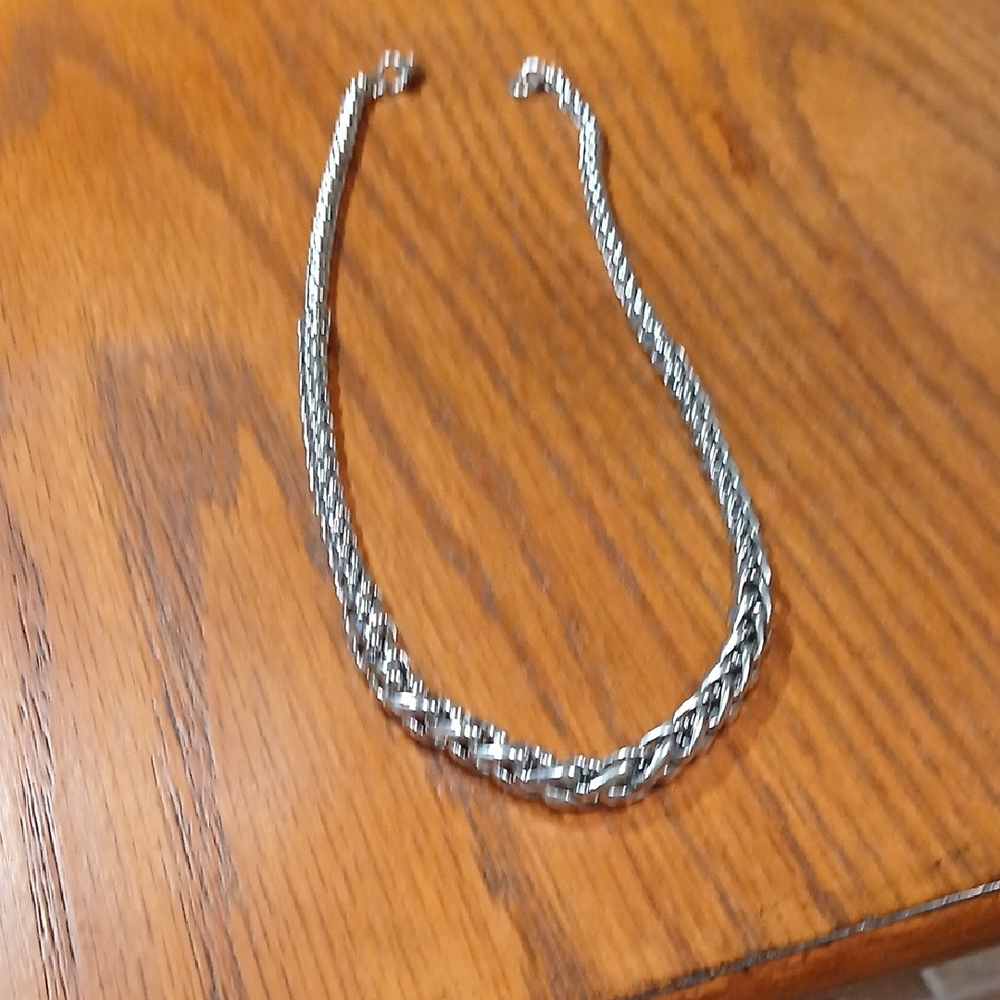 Graduated Stainless Steel Byzantine 18 Inch Necklace Silver